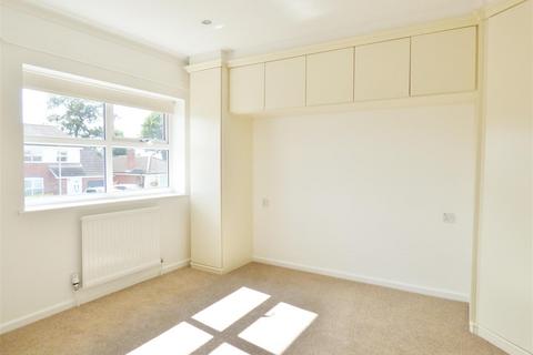 4 bedroom house to rent, Burton Fields Road, Stamford Bridge