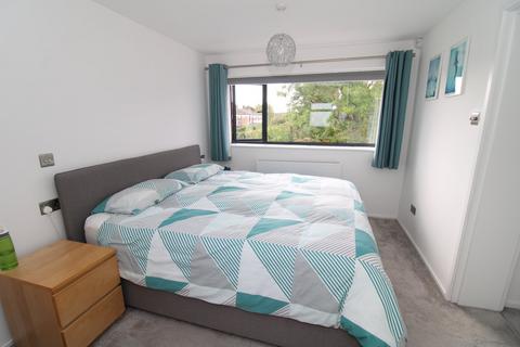 31 Cheriton Avenue, Bromley, BR2 9DL
