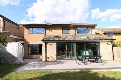 31 Cheriton Avenue, Bromley, BR2 9DL