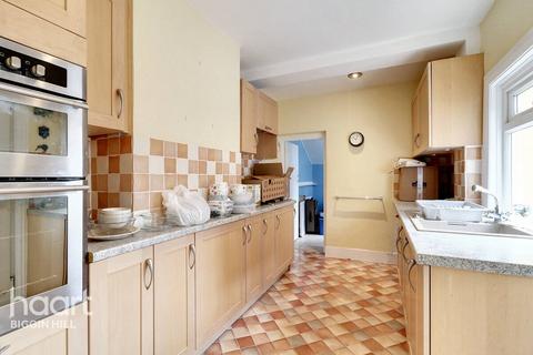 77 Madan Road, Westerham, TN16 1DX