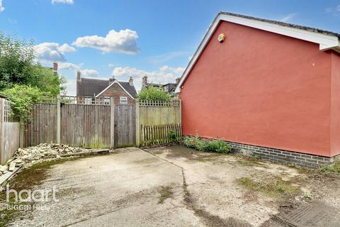 77 Madan Road, Westerham, TN16 1DX