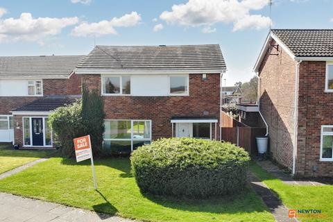 4 bedroom detached house for sale, Spinney Walk, Longthorpe, Peterborough, PE3