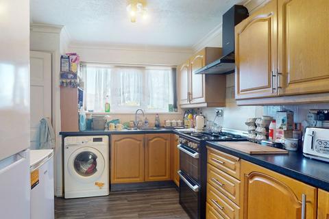 3 bedroom terraced house for sale, Nether Priors, Basildon, Essex, SS14