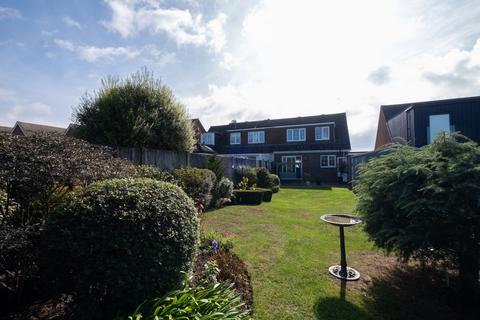 3 bedroom semi-detached house for sale, Foxdene Road, Seasalter, CT5