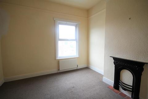 2 bedroom terraced house to rent, Livingstone Street, York