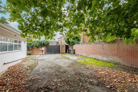 84 Rathmell Drive, London, SW4 8JW