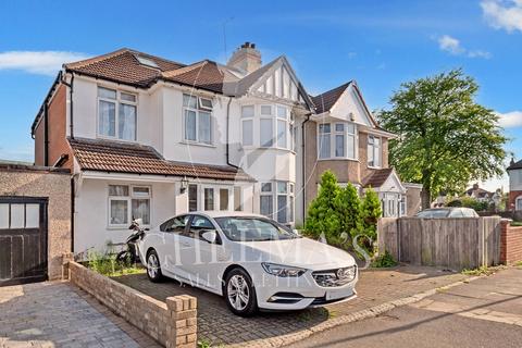 7 bedroom house of multiple occupation for sale, Beechwood Avenue, Harrow HA2