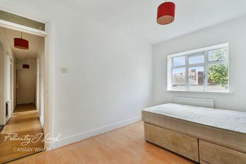 3 bedroom flat for sale, Three Colt Street, London, E14