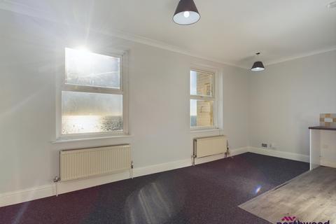 2 bedroom flat to rent, West Hill Road, St. Leonards-On-Sea, TN38