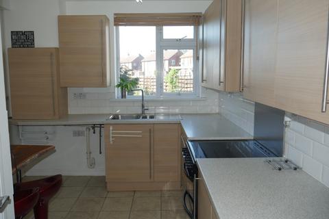 2 bedroom semi-detached house to rent, Eighth Avenue, Liversedge, West Yorkshire, WF15