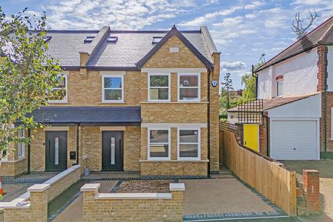 67a Connaught Avenue, London, E4 7AP