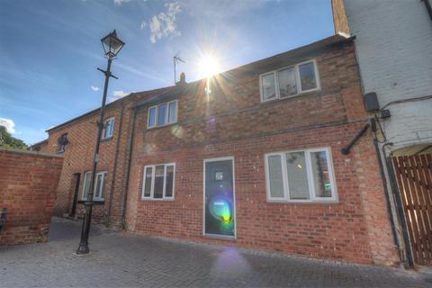 1 bedroom maisonette to rent, Church Street, Evesham