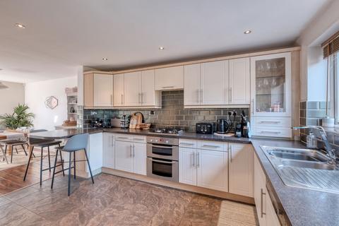 38 Meadow Road, Worcester, WR3 7PP