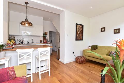 1 bedroom flat to rent, Ravensdon Street, London, SE11