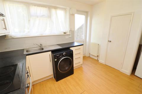 2 bedroom flat for sale, Barnet Lane, Elstree, Borehamwood