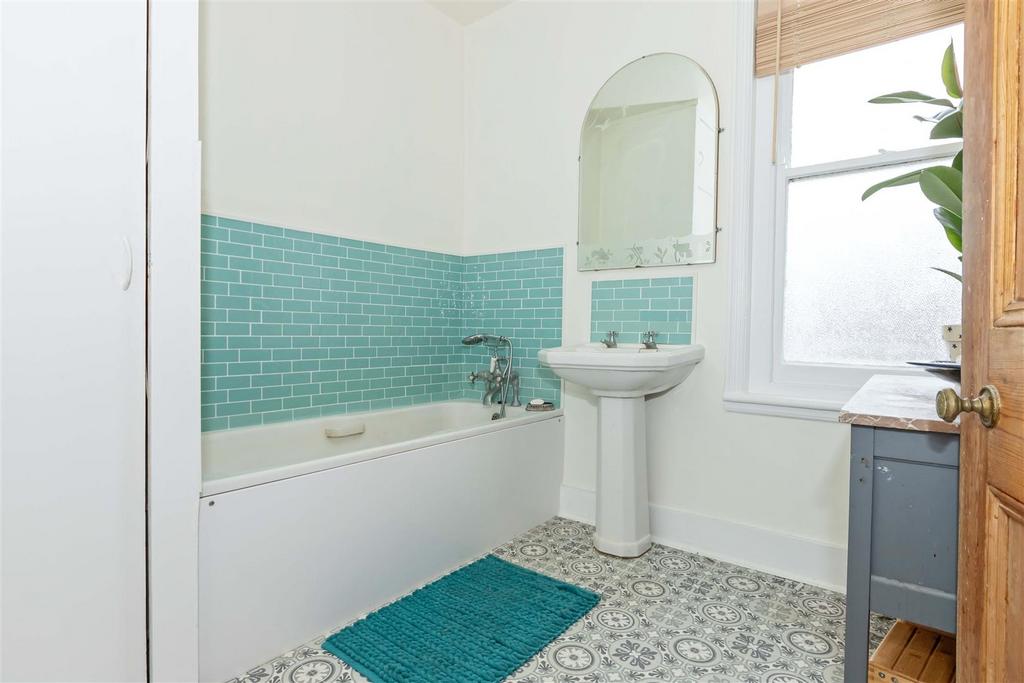 6 Bath rd 8.JPG