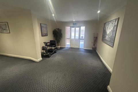 2 bedroom apartment to rent, Romsey Road, Hampshire