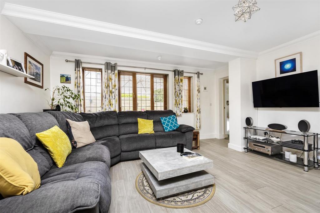 Living/Dining Room