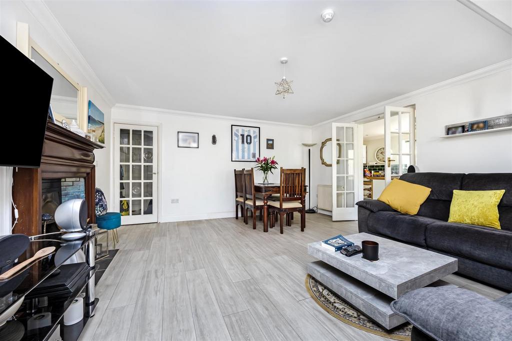 Living/Dining Room
