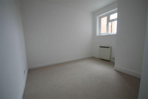 2 bedroom flat to rent, Church Road, Ashford TW15