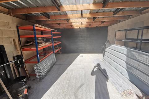 Storage to rent, Waltham Abbey