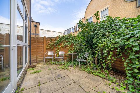 14 Regis Place, London, SW2 5RE