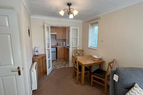 1 bedroom retirement property for sale, Parkland Grove, Ashford TW15