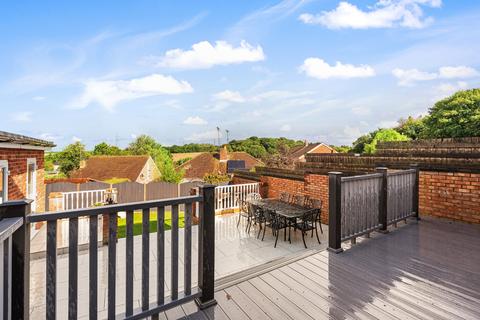 11 Lesley Close, Istead Rise, Gravesend, DA13 9JS