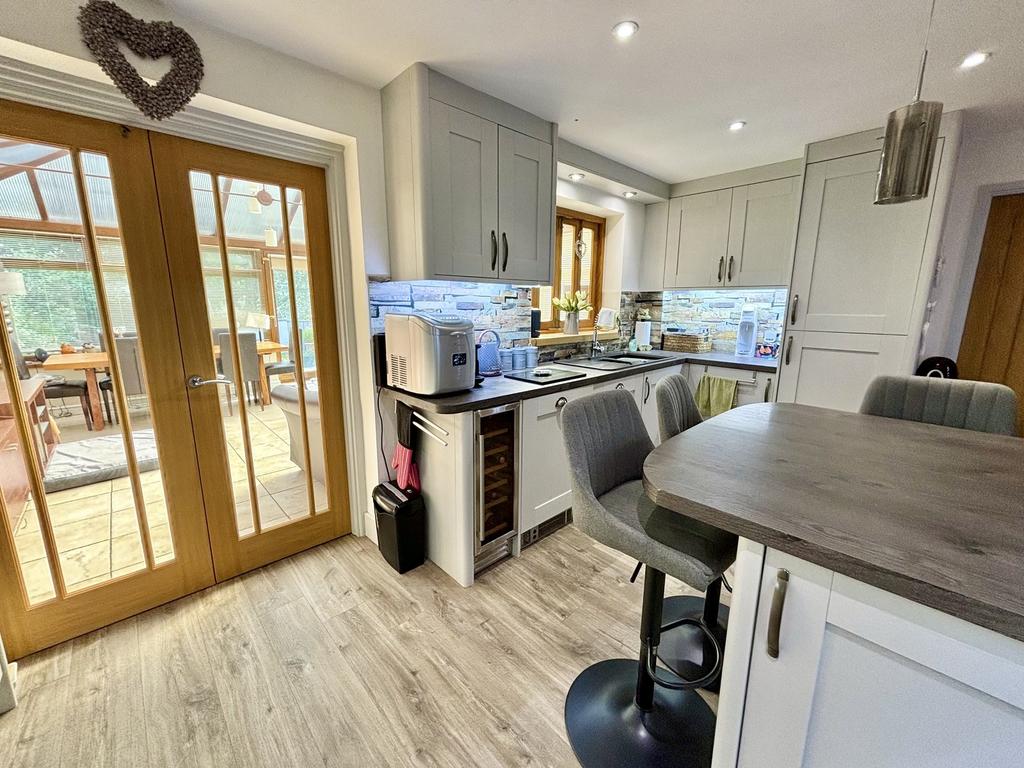Kitchen / Breakfast Room