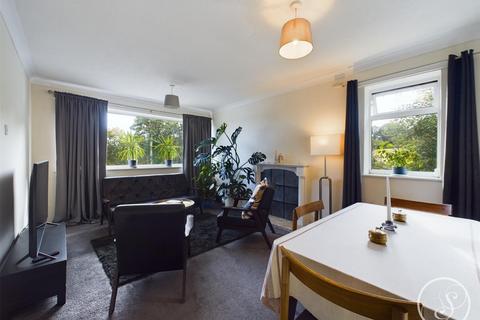 2 bedroom flat for sale, Lane End Court, Alwoodley, Leeds