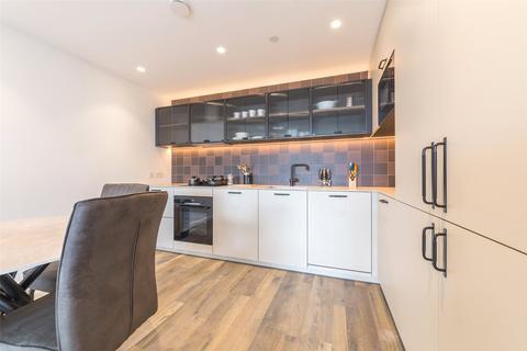 2 bedroom apartment to rent, Lawrence Road, London N15