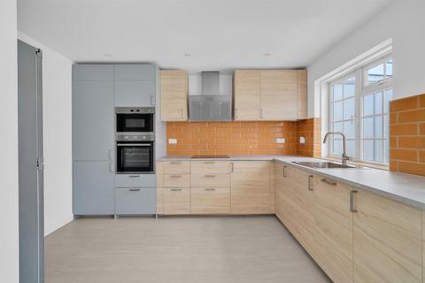 3 Patterdale Close, Bromley, BR1 4HZ