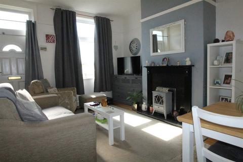 2 bedroom terraced house for sale, Carr House Gate, Wyke