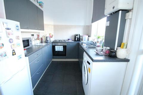 2 bedroom terraced house for sale, Carr House Gate, Wyke