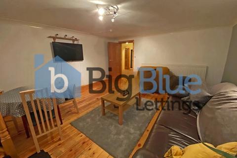 4 bedroom terraced house to rent, St John's Avenue,, Leeds LS6