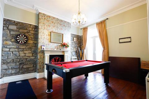 6 bedroom terraced house for sale, The Parade, Barry