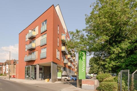 2 bedroom flat for sale - West Barnes Lane, London SW20