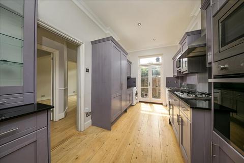 3 bedroom end of terrace house for sale, Steele Road, London, W4