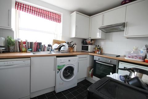 2 bedroom flat for sale, Gilden Crescent, Chalk Farm, NW5