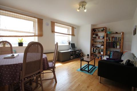 2 bedroom flat for sale, Gilden Crescent, Chalk Farm, NW5