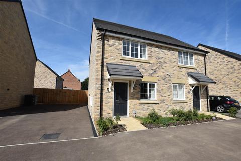 2 bedroom semi-detached house to rent, Sovereign Way, Stamford