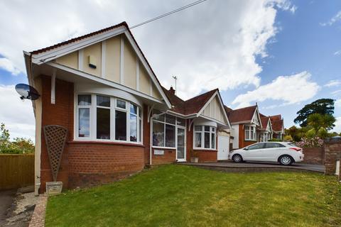 3 bedroom detached house to rent, Cecil Avenue, Preston, Paignton