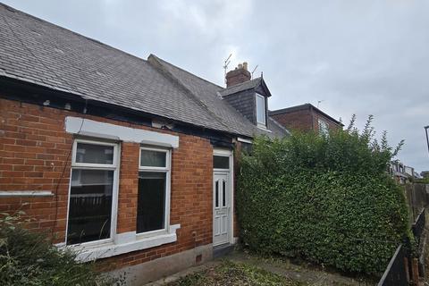 2 bedroom cottage for sale, Somerset Cottages, Silksworth, Sunderland, Tyne and Wear, SR3 1BX