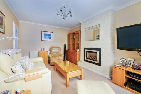 25 Dean Park Drive, Drighlington, Bradford, BD11 1AL