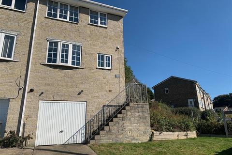 3 bedroom townhouse for sale, Lowcliff Walk, Heckmondwike