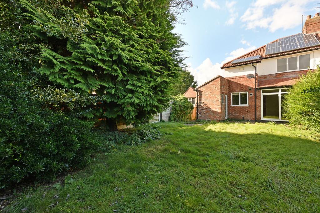 Broadway, Fulford, York, YO10 3 bed semidetached house to rent £
