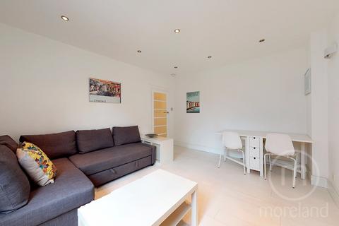 1 bedroom flat to rent, Heathway Court, London NW3