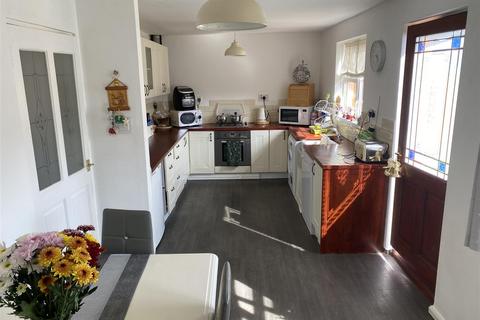 3 bedroom semi-detached house for sale, The Slad, Stourport-On-Severn