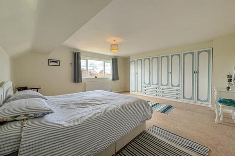 10 Croft Road, Clehonger, Hereford, HR2 9ST