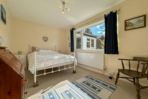 10 Croft Road, Clehonger, Hereford, HR2 9ST